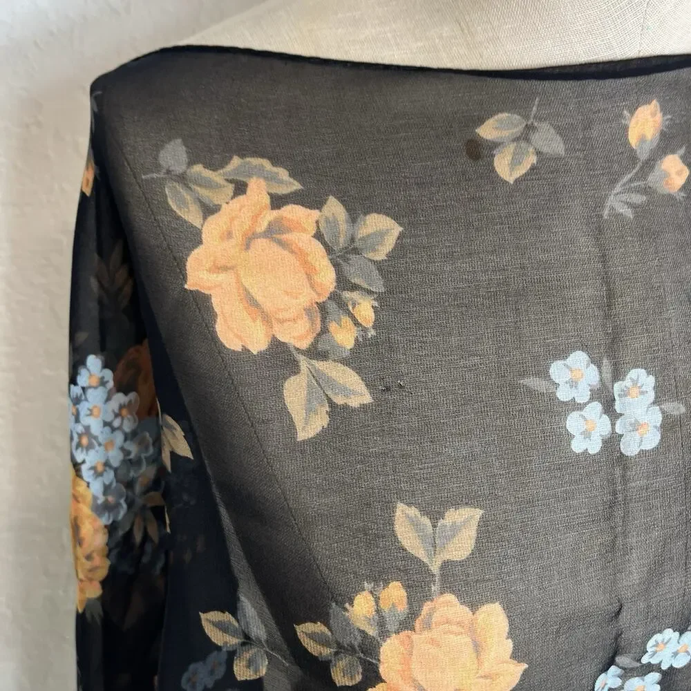 Unbranded Silk Like Floral Rectangular Scarf, lightweight, versatile, multi use.